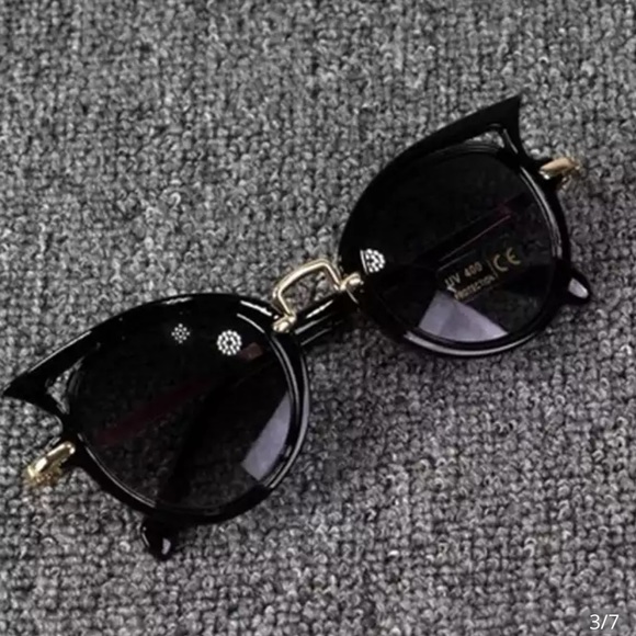 ๐New๐ โGirls Cat Eye Sunglassesโ ๐ - Picture 2 of 6